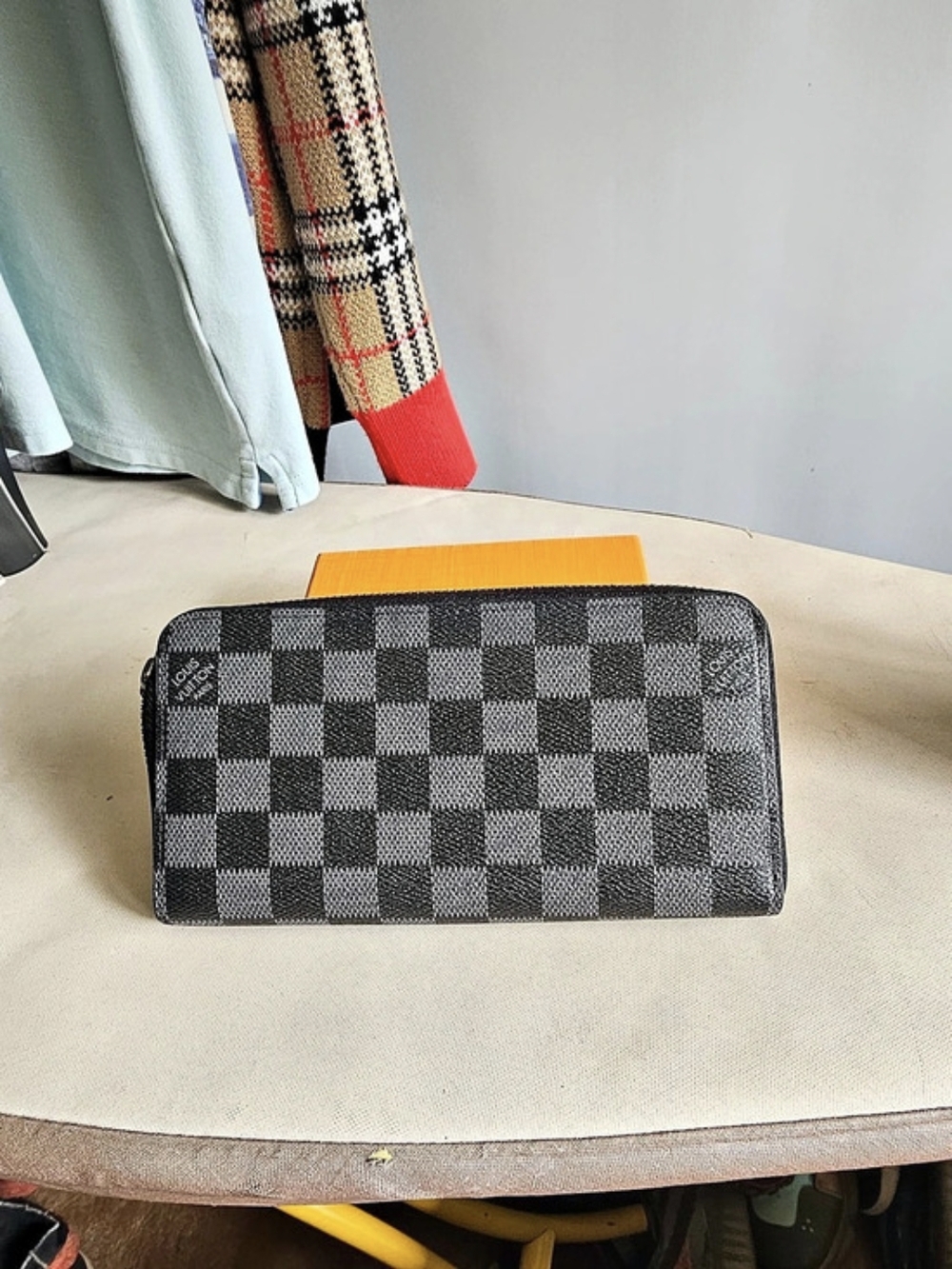 Louis Vuitton Damier Graphite Zippy Wallet Black & White